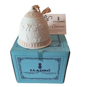 Lladro Collectors Society Christmas Bell Dated 1989 White Beige 5.616